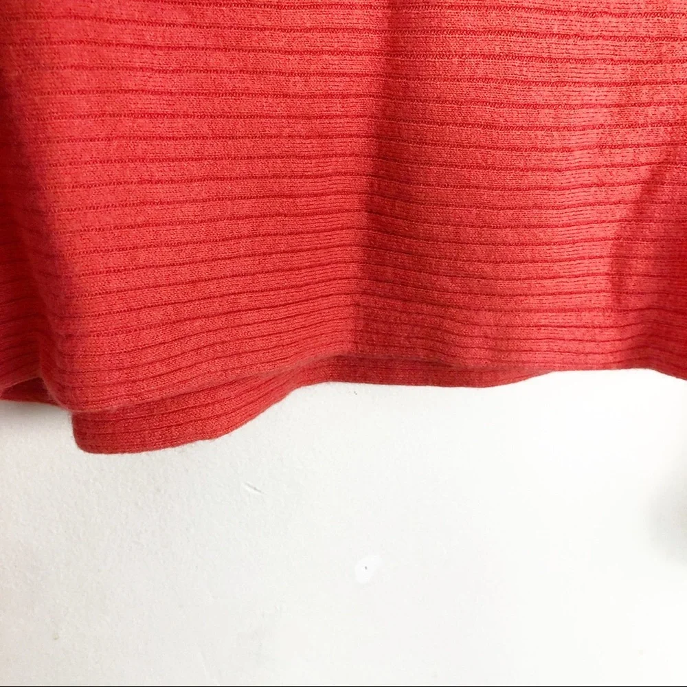 FOSSIL Ribbed All In One Sleeve Sweater. - Picture 4 of 7